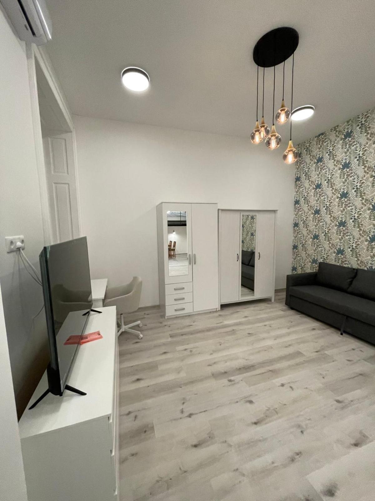 Szekely Apartment Near Deak Ferenc Square With Free Parking In Garage Βουδαπέστη Εξωτερικό φωτογραφία